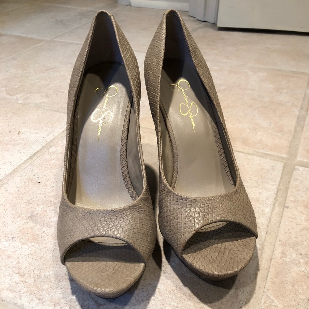 Jessica Simpson wedges